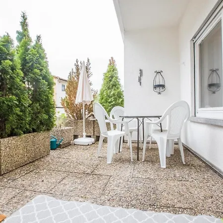 Διαμέρισμα Modernes In Zentrumsnaehe Mit Eigenem Stellplatz *