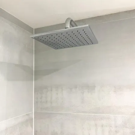 Διαμέρισμα Modernes In Zentrumsnaehe Mit Eigenem Stellplatz